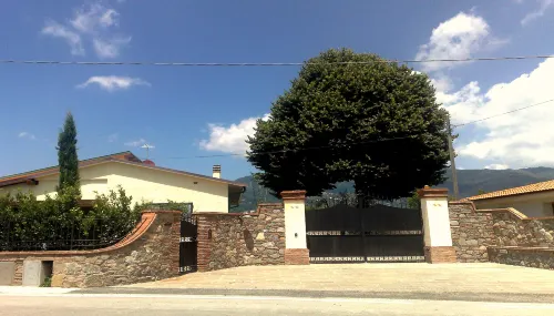 Villa in Lucca Placed in a Residential Area, All Services Nearby