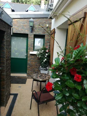 Saint-Malo the Colonial Furnished in Short Duration - homestay