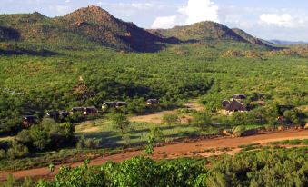 Huab Lodge & Bush Spa