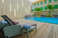 ناجويا هيل هوتل باتام - مسبح