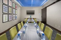 Holiday Inn Express & Suites Altoona Hotels in Blair County