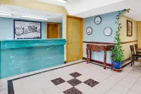 Super 8 by Wyndham Forest Park Hotels in Riverdale