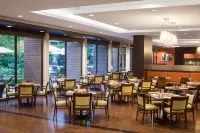 Sheraton Vancouver Airport Hotel - breakfast