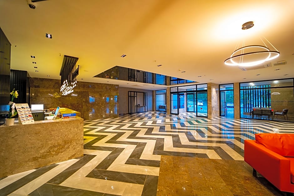 Noxinn Deluxe Hotel