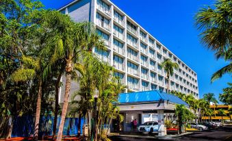 North Miami Beach Gardens Inn & Suites