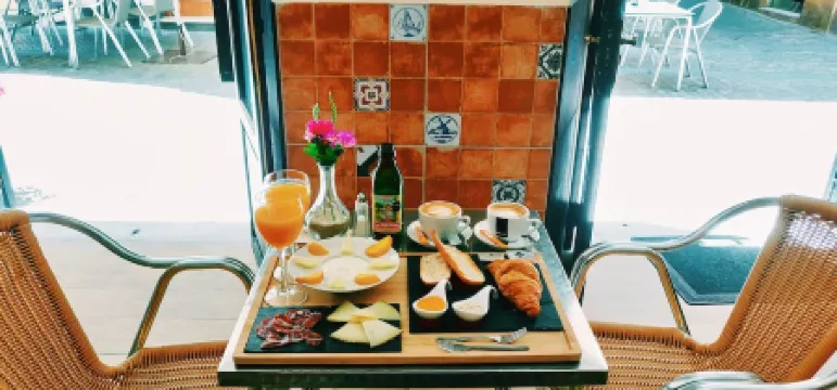 Spanish Galleon Lodge