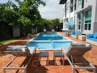 Crystal Suites Suvarnbhumi Airport Hotels near The Paseo Mall