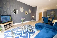 Your Apartment | Bristol Rowan Tree - No.1 - 2-Star