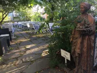 Hotell Pensionat Granparken Hotels near Riddersholms naturreservat