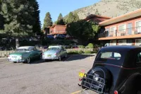 Lake View Lodge - parking