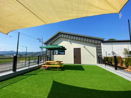 Damyang Sesolgil 12 Pension Отели рядом с достопримечательностью «Meta Provence»