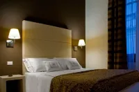 Suite 70 Luxury Collection