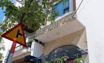 Nam Anh Hotel - Hostel