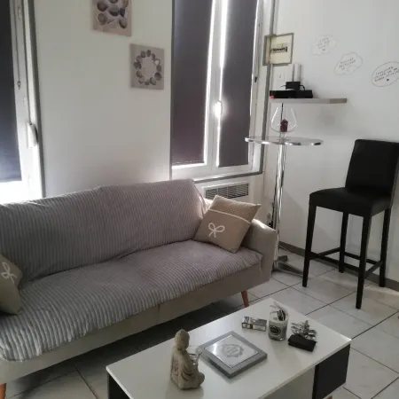 Cosy and Well Equipped Stay in Fère