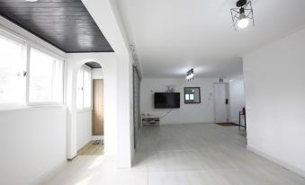Taean (Anmyeondo) Sky and Sea Pension