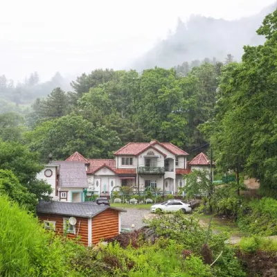 Yangpyeong 4Hue House Pension Hotels near Sonagi Gallery