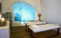 Iconic Santorini, a Boutique Cave Hotel by Sandglass - spa