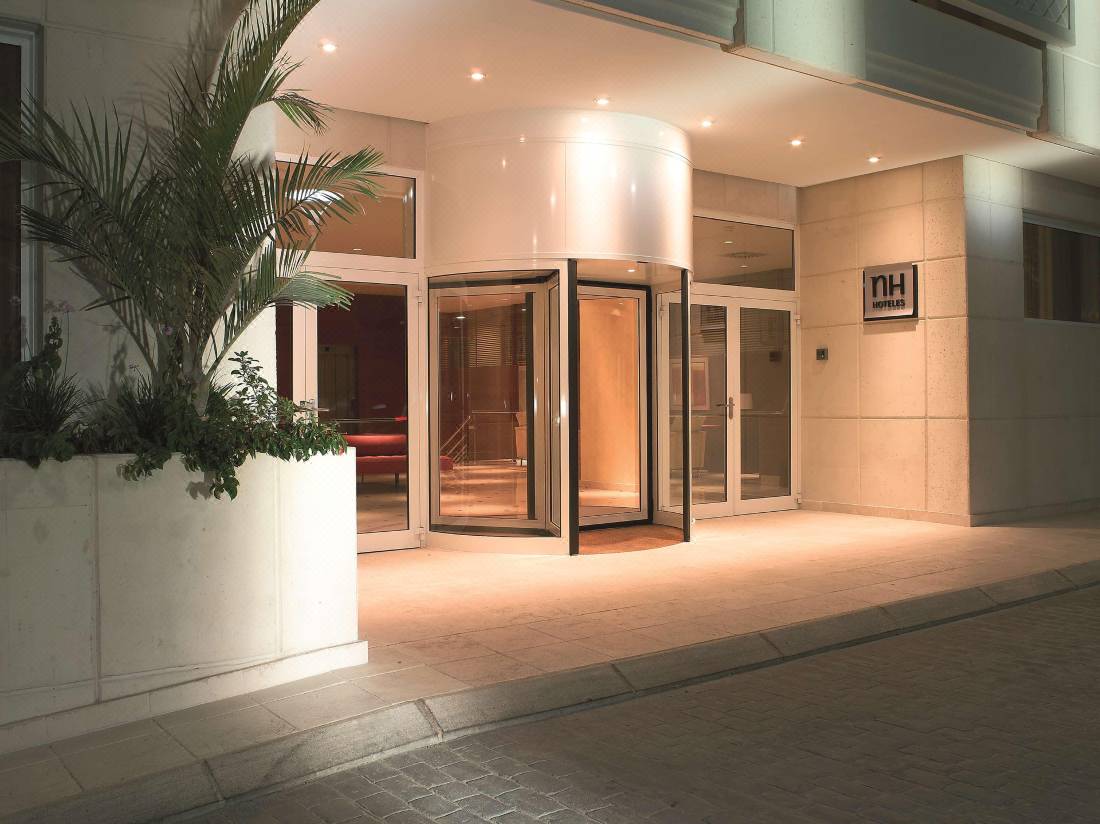 Nh マルベラ マルベーリャ を宿泊予約 22年安い料金プラン 口コミ 部屋写真 Trip Com