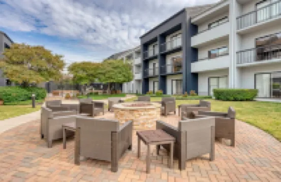 達拉斯愛田機場温德姆速 8 酒店