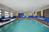 Holiday Inn Express MARSHALL by IHG - Pools