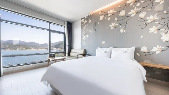 Tongyeong Bridge Hotel