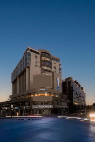 Radisson Blu Gautrain Hotel, Sandton Johannesburg
