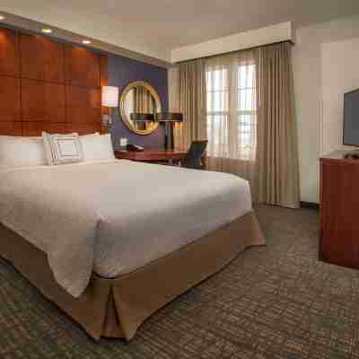 Residence Inn Dulles Airport at Dulles 28 Centre Rooms