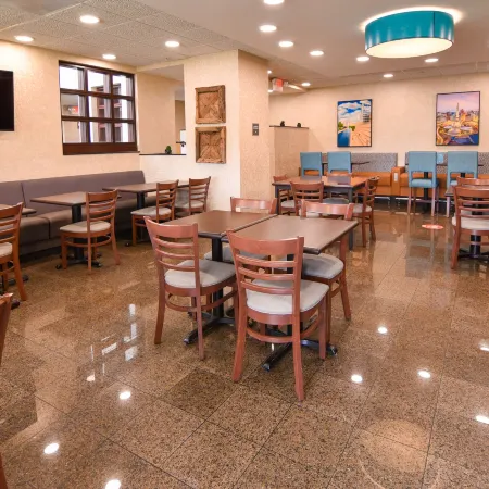 Best Western Plus Indianapolis North at Pyramids