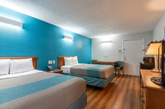 Motel 6 North Little Rock, AR - McCain Hotel di 
