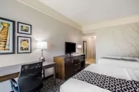 La Quinta Inn & Suites by Wyndham Mission at West McAllen