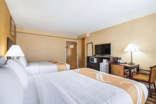 Quality Inn North Conway Hotels in Fryeburg