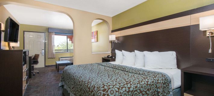 Days Inn by Wyndham Carlsbad Hotels in Eddy County