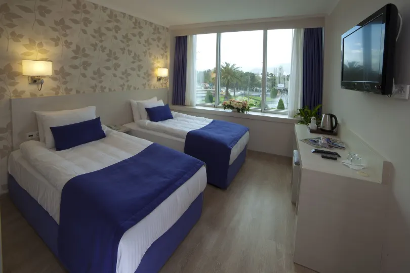 Walk in Hotel