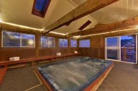 The Boulder Creek Lodge Hotels in Gilpin County