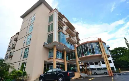 Lanvin Hotel Отели рядом с достопримечательностью «Герл Гидс Ассосиэйшен»