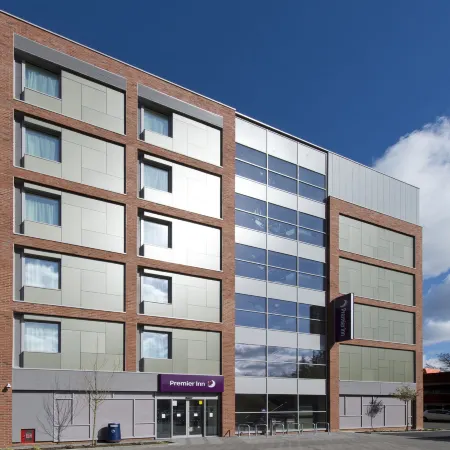 Premier Inn London Southgate Отели рядом с достопримечательностью «Финчли»