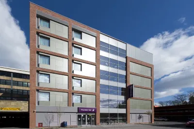 Premier Inn London Southgate Hotel dekat Tottenham Hotspur Football Club Training Ground