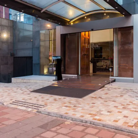 Le Parc Hotel, Beyond Stars
