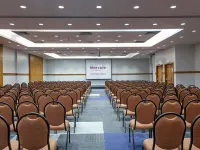 Mercure Salvador Rio Vermelho Hotels near Pacience Beach