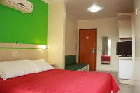Bombinhas Praia Apart Hotel - Unidade Rua Bem Te VI Hôtels à : Bombinhas