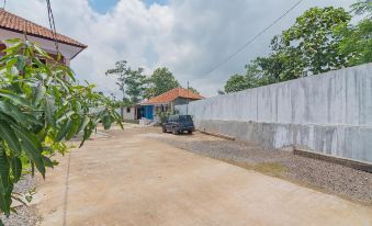RedDoorz Syariah @ Tambak Mekar Street Subang
