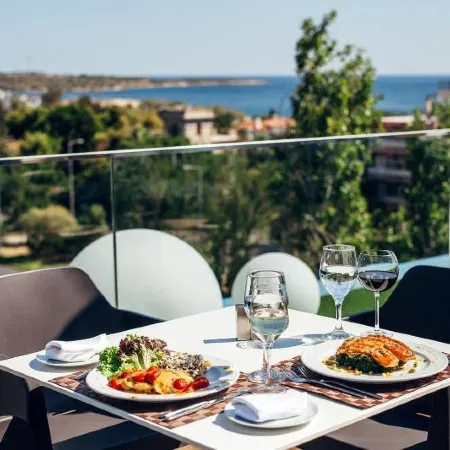 Emmantina Hotel