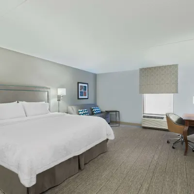 Hampton Inn Hartford-Airport Hotels near Windsor, CT Station
