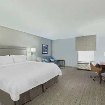 Hampton Inn Hartford-Airport