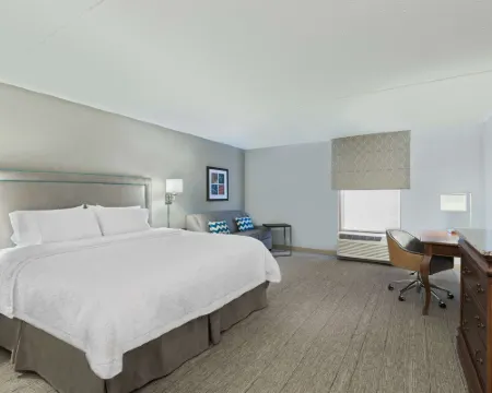 Hampton Inn Hartford-Airport Hotels in Windsor