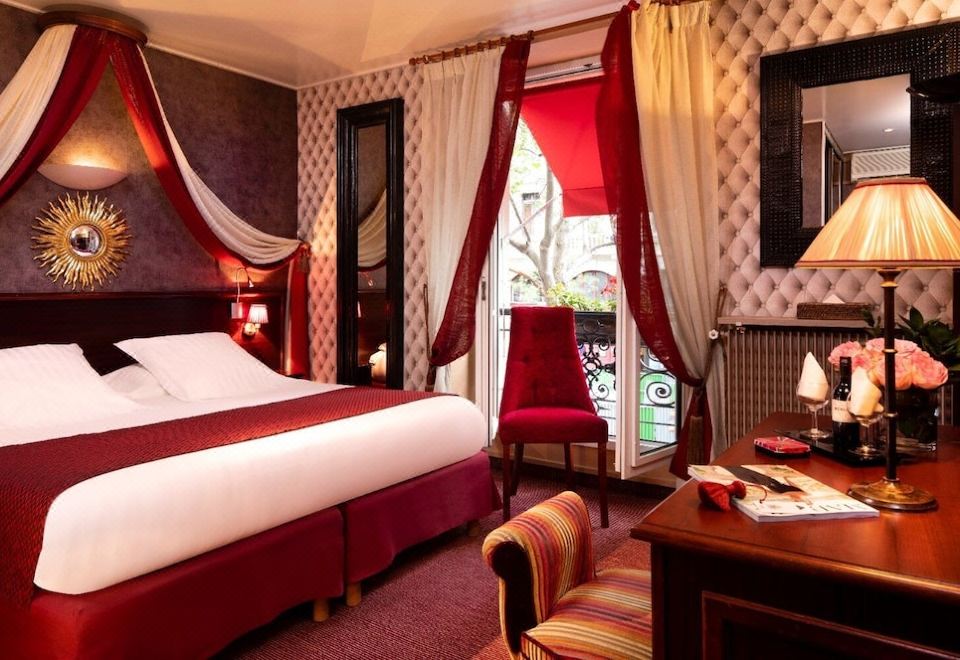 4. 호텔 브리타니케..