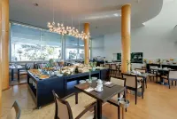 Tryp by Wyndham Porto Expo Hotel Hotels in Matosinhos