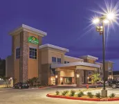 La Quinta Inn & Suites by Wyndham Beeville Hotels in Beeville