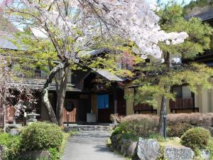 谷川溫泉宿莞山旅館