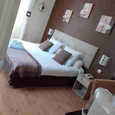 Auberge Du Parc Rooms